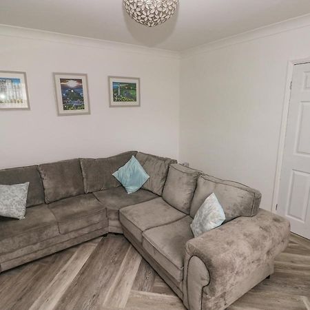 Cwtch Ar Y Mor Villa Burry Port Bagian luar foto