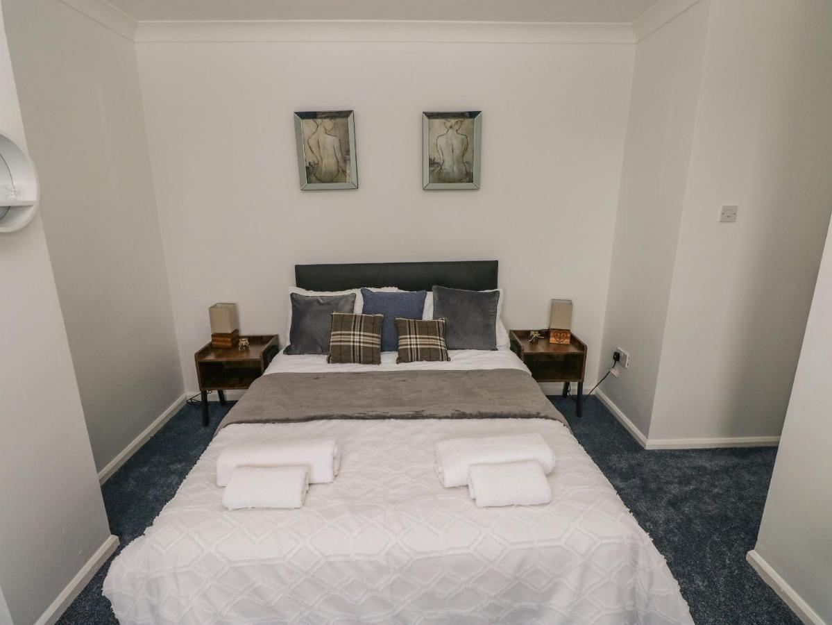 Cwtch Ar Y Mor Villa Burry Port Bagian luar foto