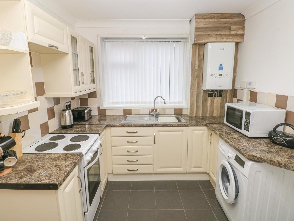Cwtch Ar Y Mor Villa Burry Port Bagian luar foto