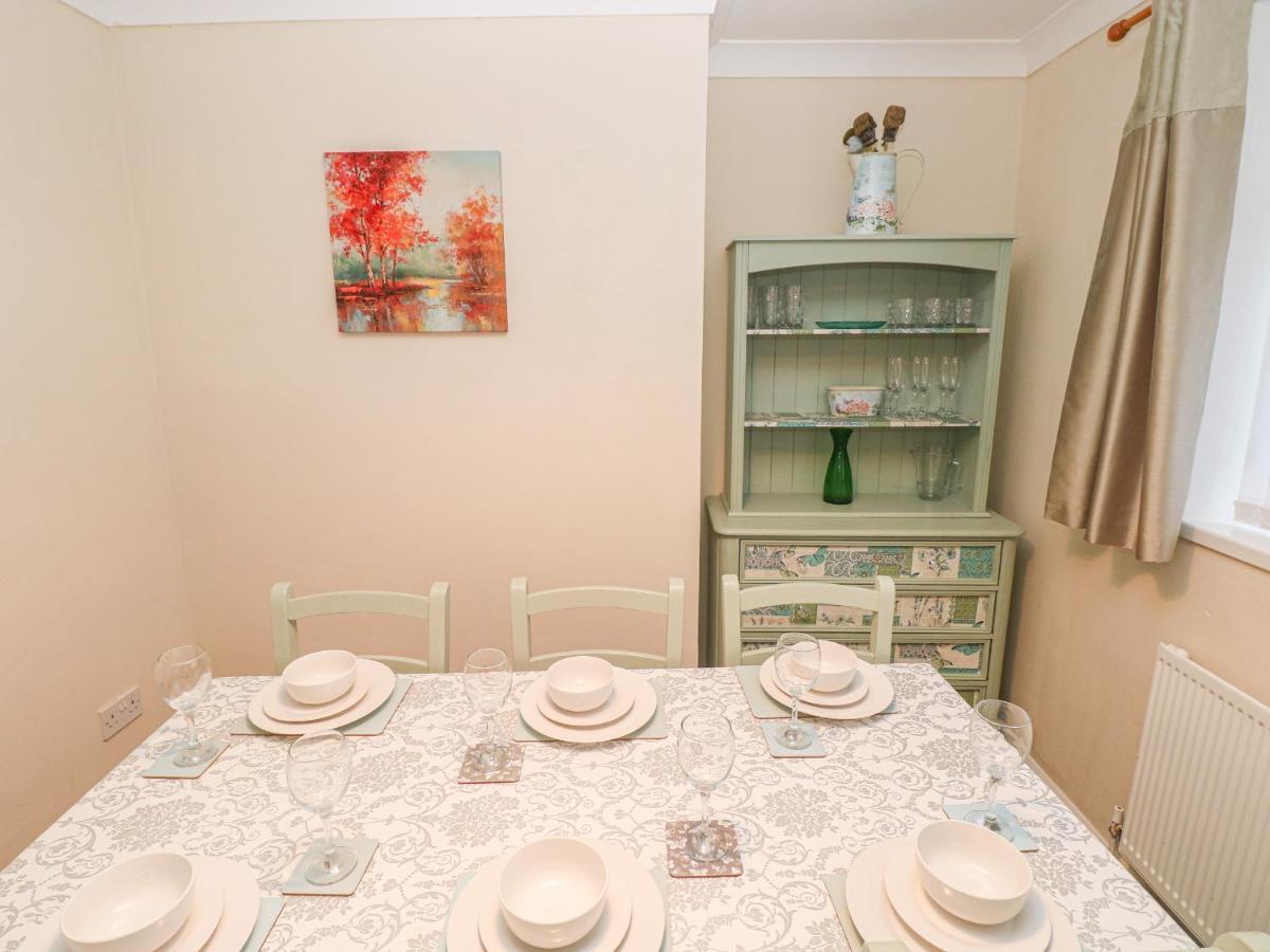 Cwtch Ar Y Mor Villa Burry Port Bagian luar foto
